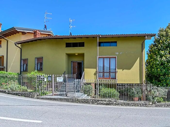 Casa con 5 locali in vendita in Via Trasio, Chiuduno