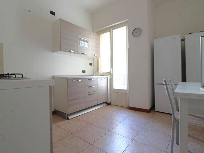 Appartamento con 5 locali in affitto in Via fra Gesualdo Melacrino, Centro Storico, Reggio Calabria