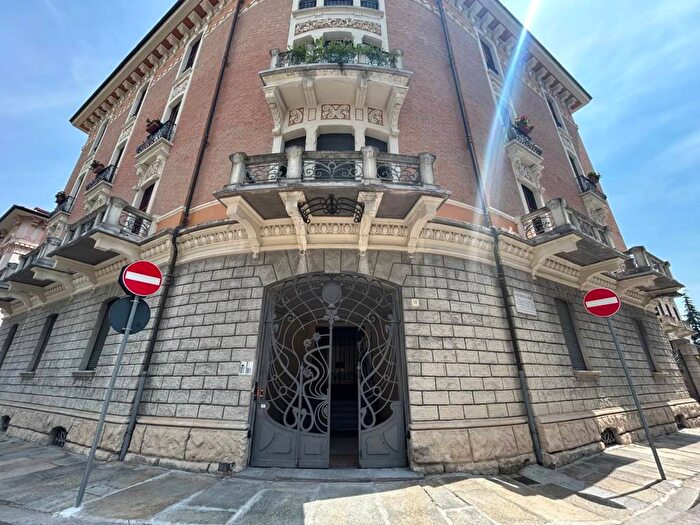 Appartamento quadrilocale in affitto in Viale degli Angeli, Centro, Cuneo