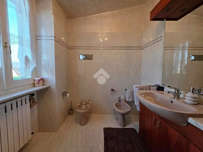 Casa quadrilocale in vendita in Via XXVI Aprile, Chiari