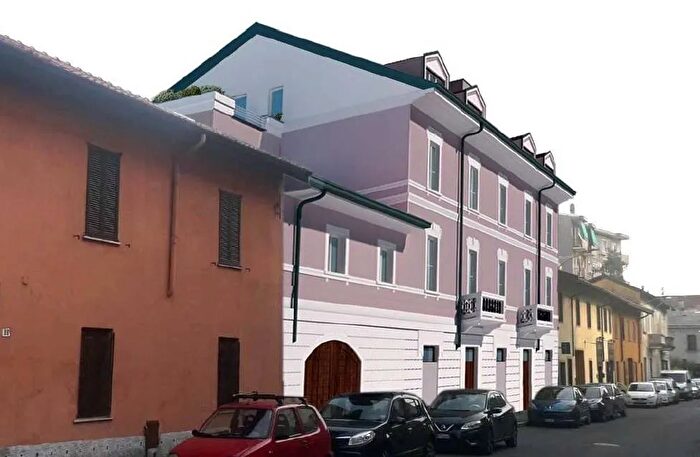 Appartamento trilocale in vendita in Via Milano, Legnano