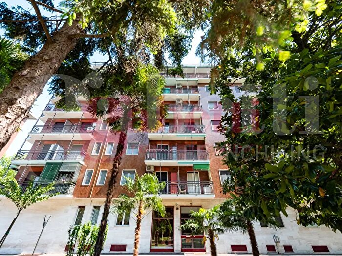 Appartamento trilocale in vendita in Via Frà Cristoforo, Milano