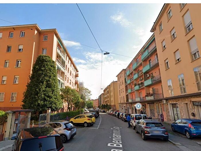 Appartamento trilocale in affitto in Via Beniamino Gigli, Murri, Bologna