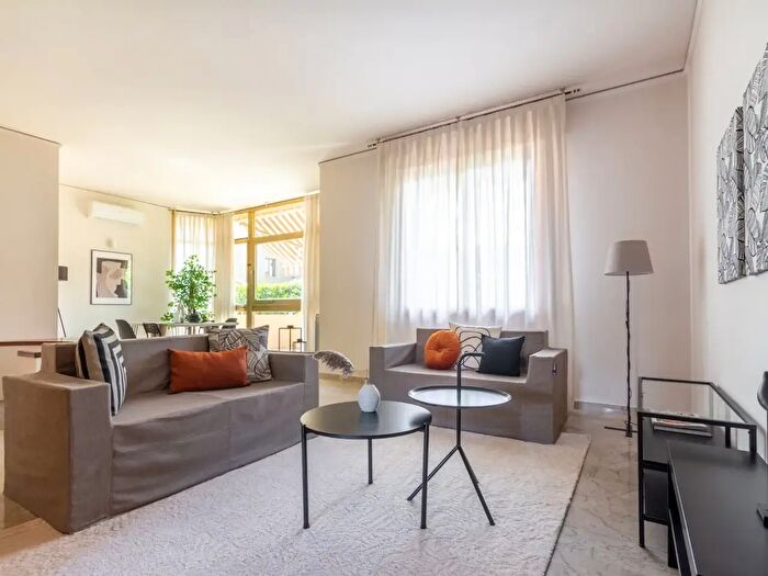 Appartamento con 5 locali in vendita in Firenze