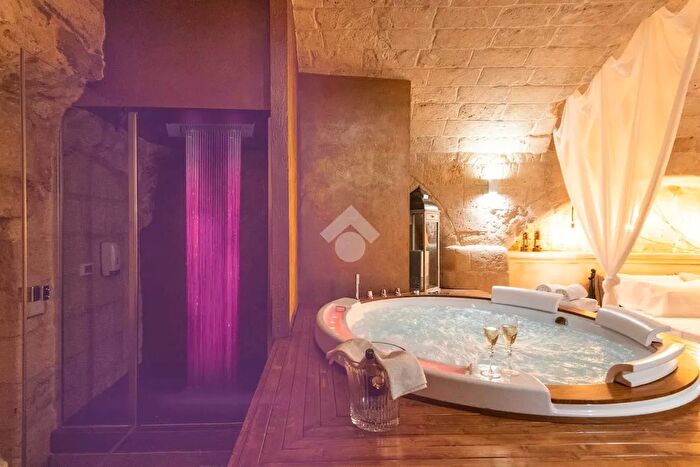 Casa bilocale in vendita in Via Francesco Milizia, Oria