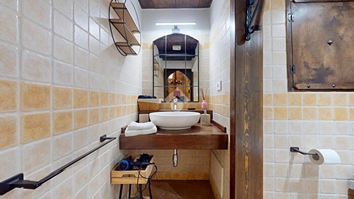 Case in Vendita e in Affitto - 3