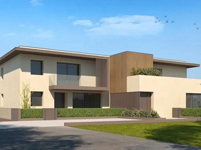 Appartamento trilocale in vendita in Via San Pio X, Castelfranco Veneto