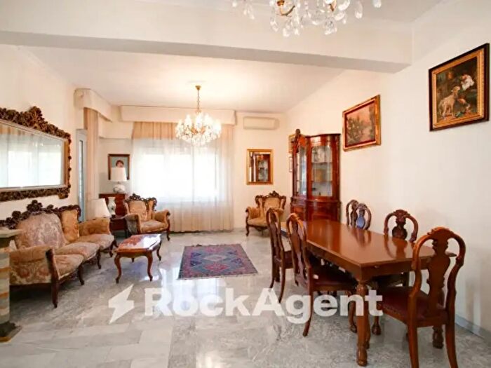 Appartamento quadrilocale in vendita in Via della Casetta Mattei, Roma