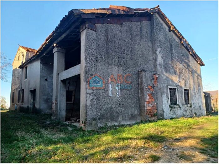 Casa con 6 locali in vendita in Brendola