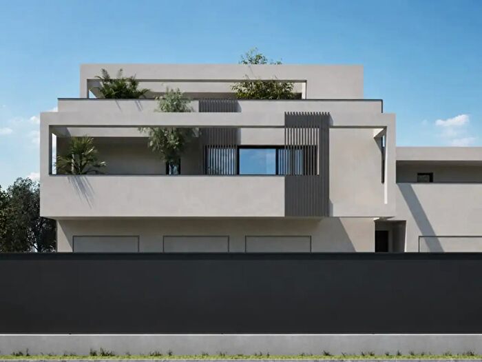 Appartamento quadrilocale in vendita in Via Santa Teresa di Calcutta, Ponte San Nicolo