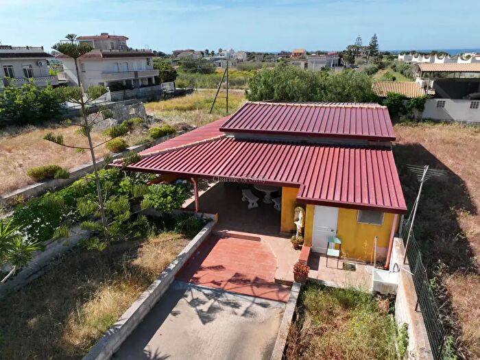 Casa quadrilocale in vendita in Ispica