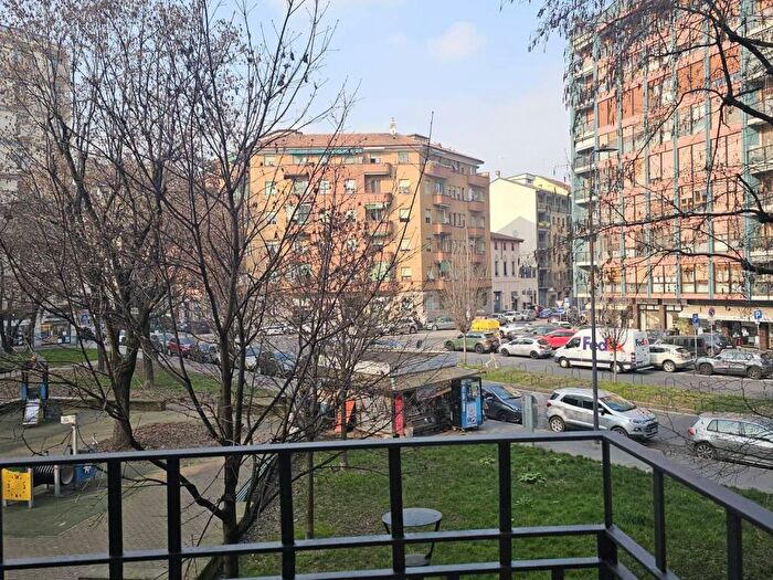 Appartamento trilocale in affitto in Piazza Imperatore Tito, Martini Insubria, Milano