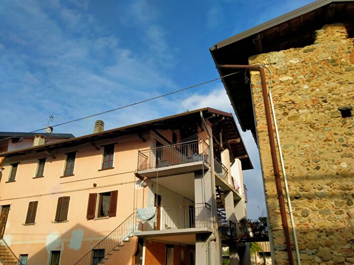 Appartamento bilocale in vendita in Linda Rovera, Castronno