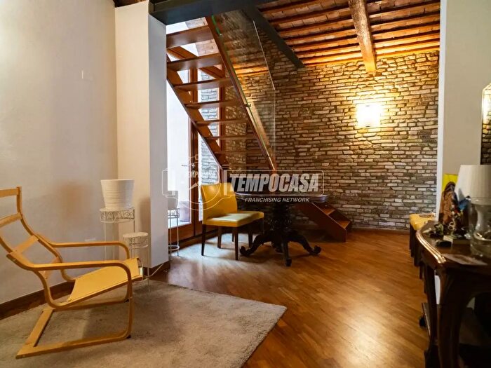 Appartamento con 7 locali in vendita in Via De Rusticucci, Fano