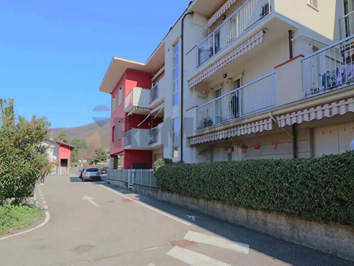 Appartamento bilocale in vendita in Via del Combattente, Carvico