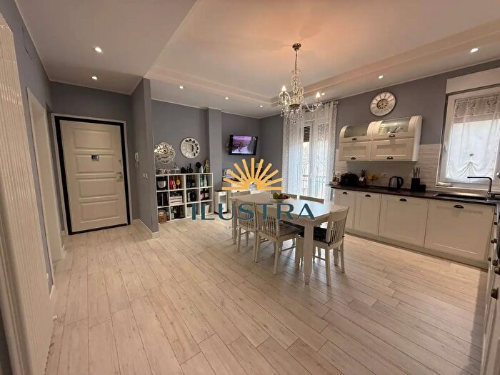 Appartamento quadrilocale in vendita in Viale della Resistenza, Roccafluvione