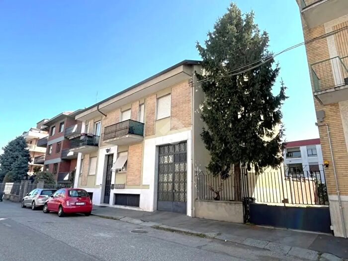 Appartamento quadrilocale in vendita in Via Giovanni Servais, Torino