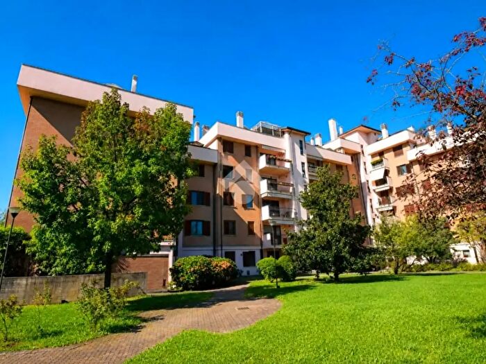 Appartamento bilocale in vendita in Via Giovanni Pascoli, Rozzano