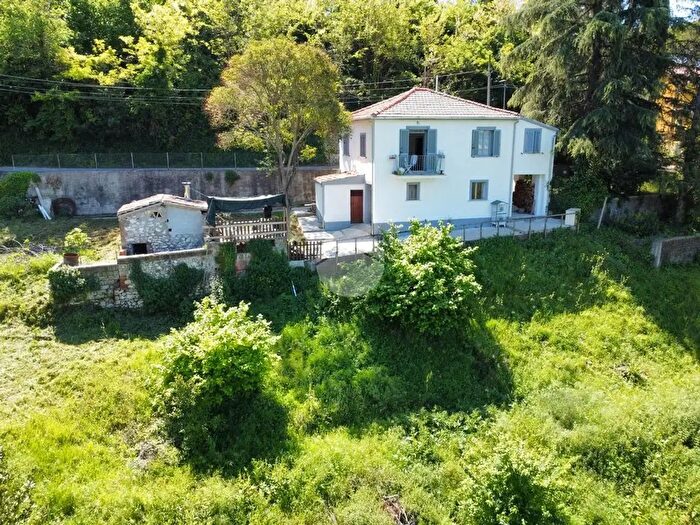 Casa trilocale in vendita in Vocabolo Colle Moricaro, Montebuono
