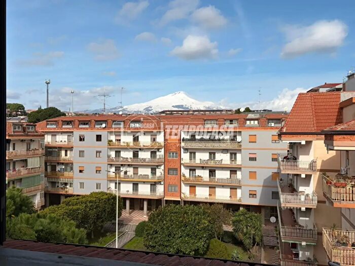 Appartamento bilocale in vendita in Via Giuseppe Mazzini, Gravina Di Catania