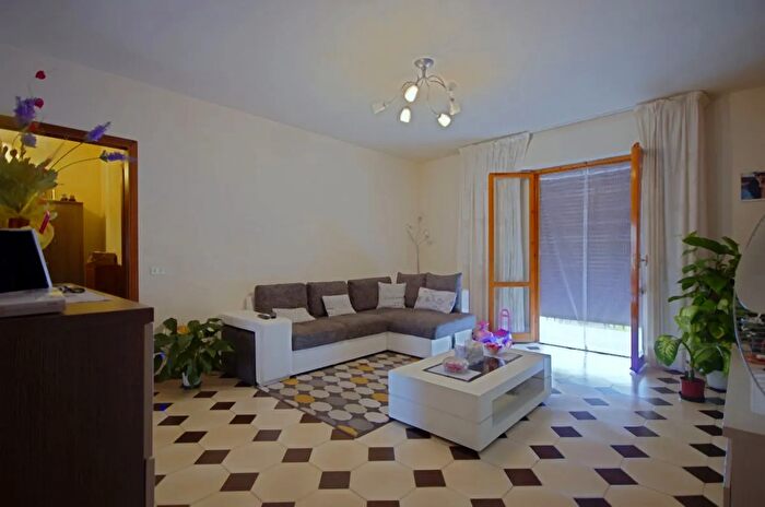 Appartamento quadrilocale in vendita in Via S Biagio, Figline e Incisa Valdarno