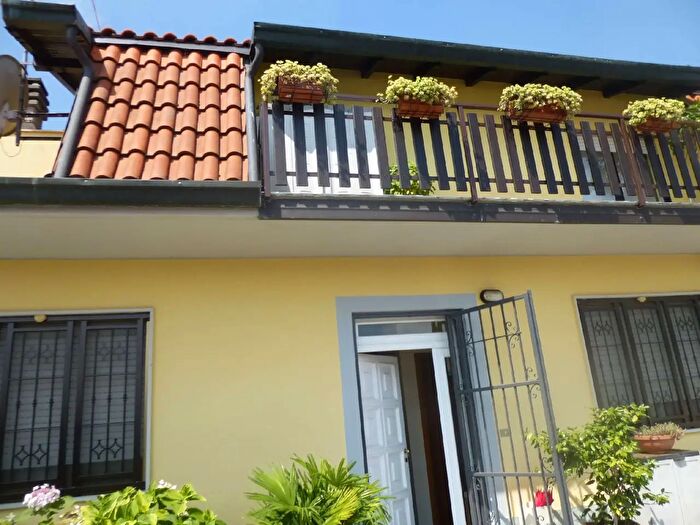 Appartamento trilocale in vendita in Busto Garolfo