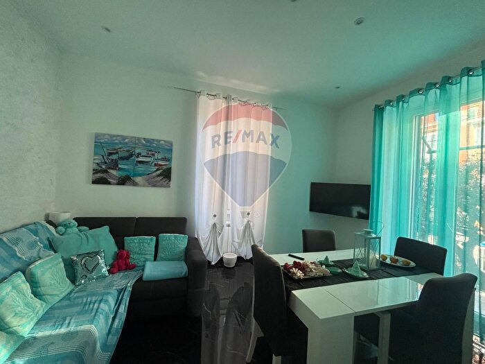 Appartamento trilocale in vendita in Via Gramsci, Anzio