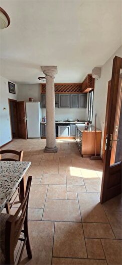 Casa con 6 locali in vendita in Nervesa della Battaglia Bidasio Via Priula, Montebelluna