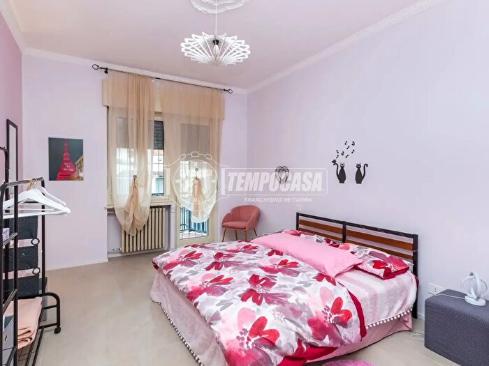 Appartamento trilocale in vendita in Strada del Pascolo, Torino