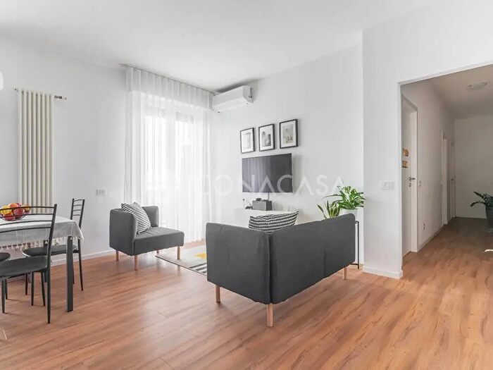 Appartamento trilocale in vendita in Via Tertulliano, Milano