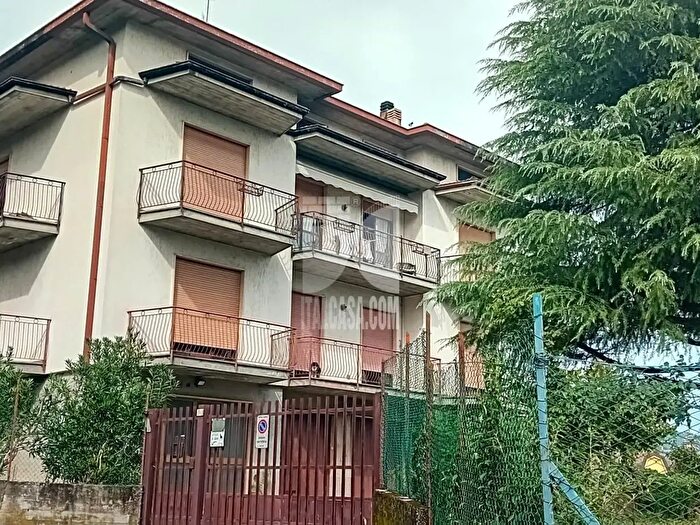 Casa con 15 locali in vendita in Via San Luigi, Ranica