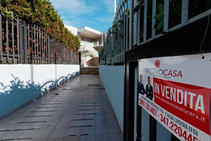 Appartamento trilocale in vendita in Viale del Sole, Lesina