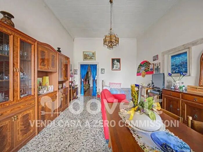 Casa con 6 locali in vendita in Via Piazzo, Zugliano
