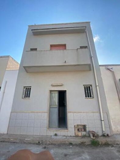 Appartamento con 6 locali in vendita in Via delle Meduse, Maruggio