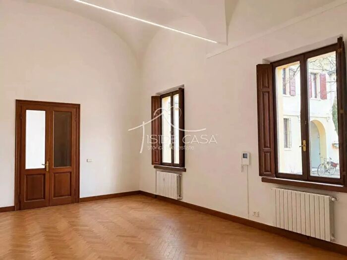 Appartamento trilocale in vendita in Mantova