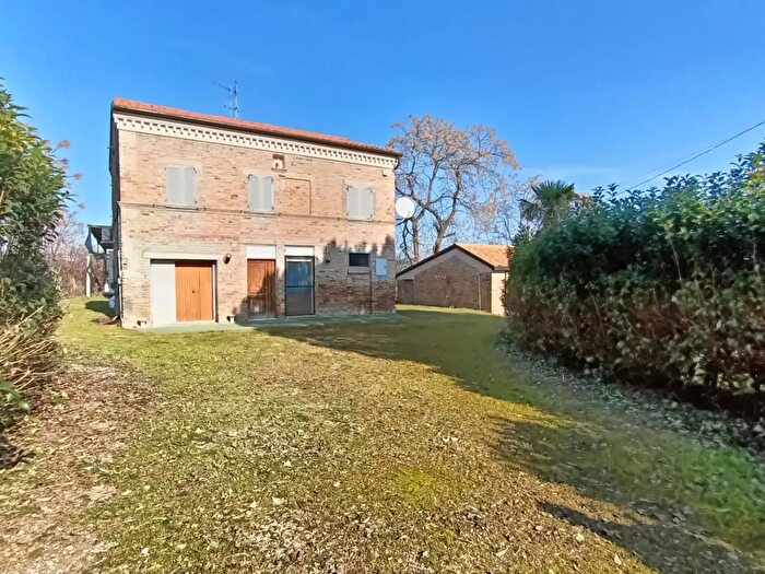 Casa con 7 locali in vendita in Contrada Campogiano, Corridonia