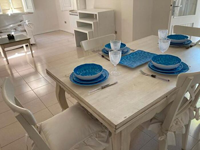 Appartamento con 5 locali in affitto in Viale Fiume, Riccione