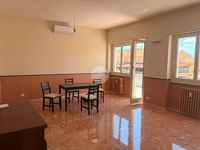 Appartamento quadrilocale in affitto in Via Roccaporena, Fleming, Roma