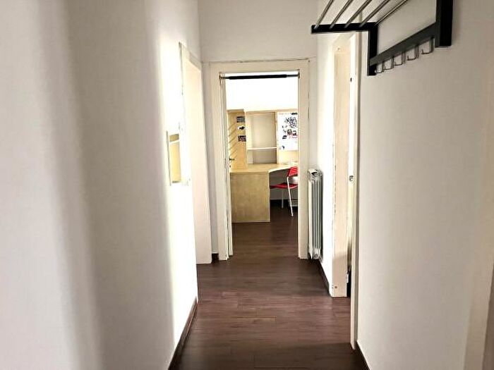 Appartamento trilocale in vendita in Circonvallazione Giro dei Debitori, Urbino