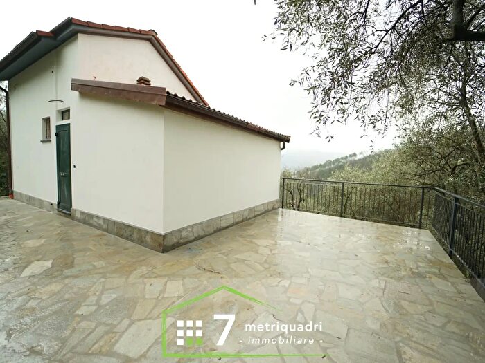 Casa con 5 locali in affitto in Via Barletti, Casarza Ligure