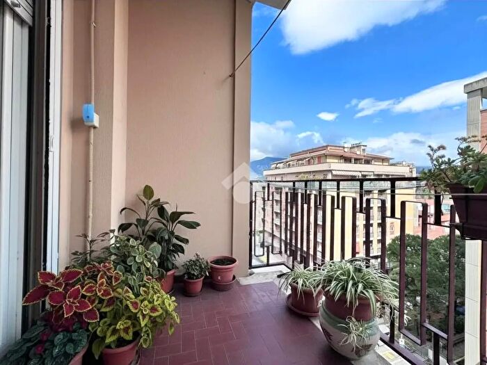 Appartamento trilocale in vendita in Via Palestro, Terni