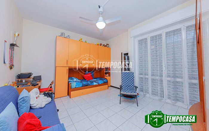 Appartamento bilocale in vendita in Via Dante Alighieri, Pero