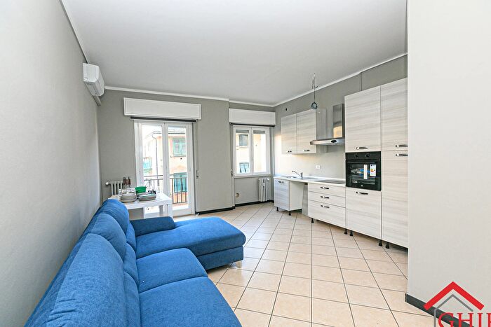 Appartamento con 7 locali in affitto in Via Alfredo dAndrade, Genova