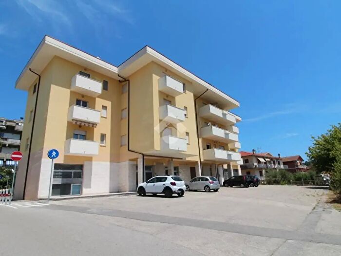 Appartamento trilocale in vendita in Via Lorenzo Milani, Bellante