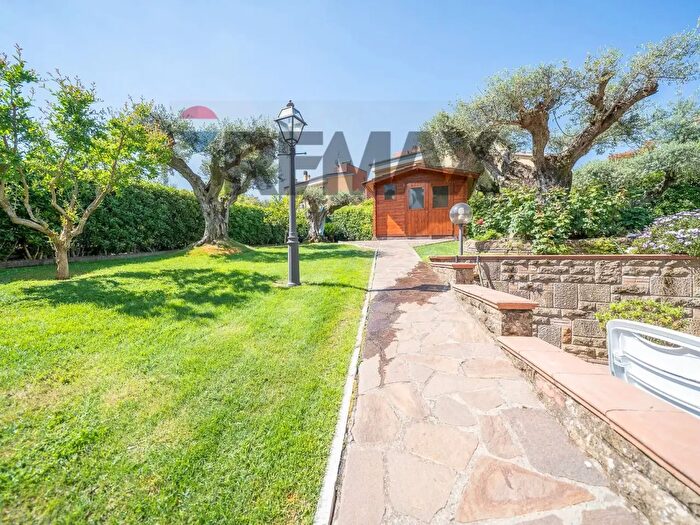 Casa con 5 locali in vendita in Via Grotte Maria, Frascati