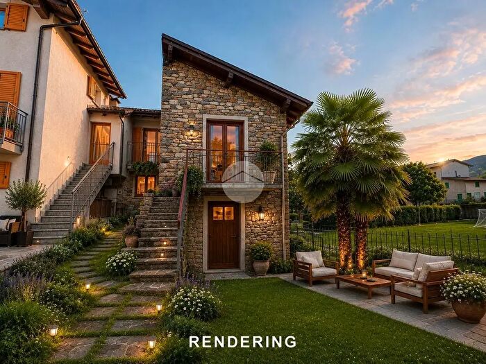 Casa bilocale in vendita in Via Cà di Patres, Sondrio