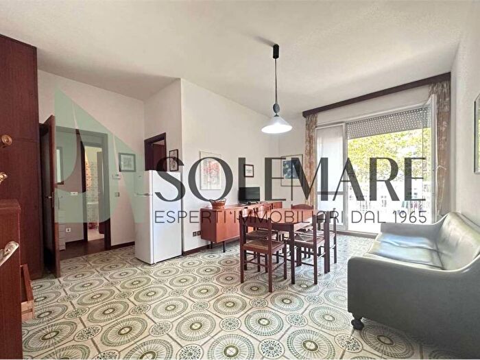 Appartamento trilocale in affitto in via carudcci, Cesenatico Levante, Cesenatico