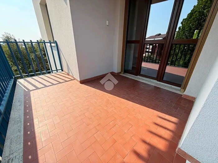 Appartamento trilocale in vendita in Viale della Repubblica, Pantigliate