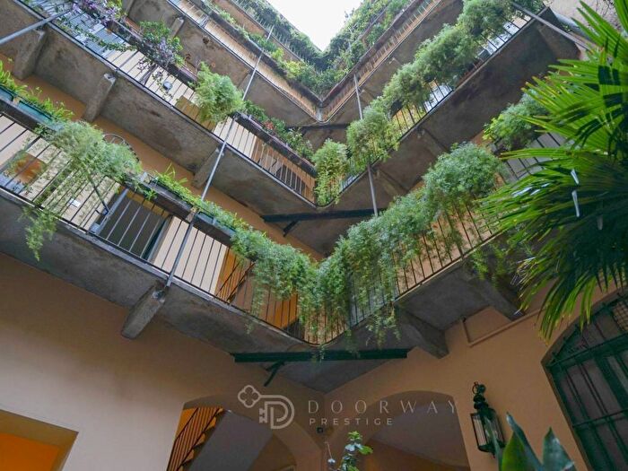 Appartamento trilocale in affitto in Via Fiori Chiari, Brera, Milano