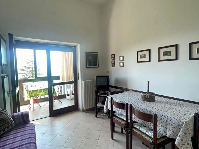 Appartamento trilocale in vendita in Via Cave, Bagnolo Piemonte